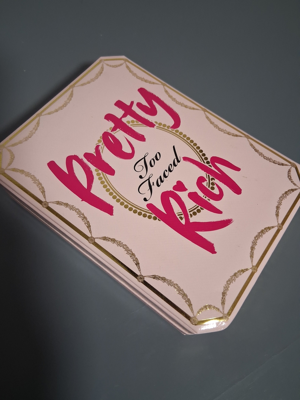 Too Faced Pretty Rich Palette
